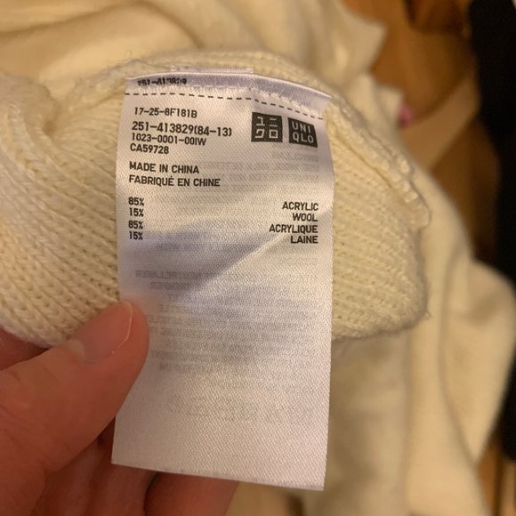Uniqlo Large Cream White Wool Sweater - Picture 4 of 4